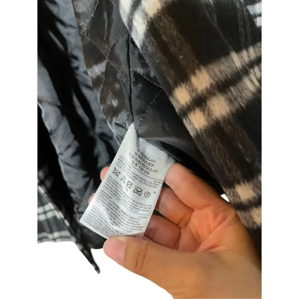 GAP black inches
